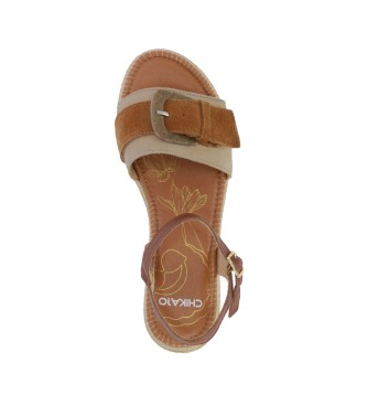 Chika10 Nuovi sandali in pelle marrone Mudejar 03