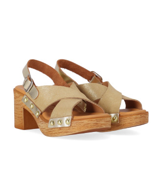 Chika10 San Marino 12 gold leather sandals