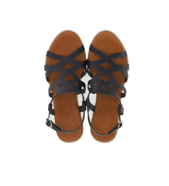 Chika10 Yunkera 01 Usnjene sandale črne barve