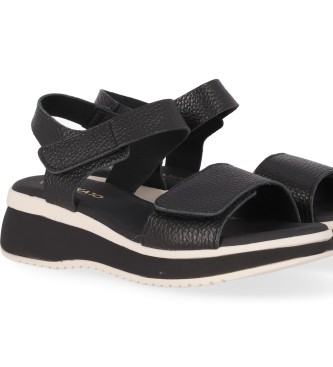 Chika10 Usnjene sandale St Pavlova 5411 black