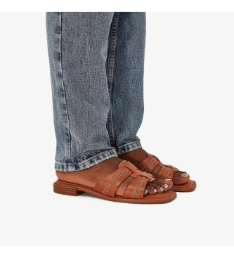 Clarks Sandaler i lder Ariany Mule brown