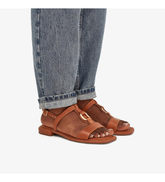 Clarks Sandali Ariany Sling in pelle marrone