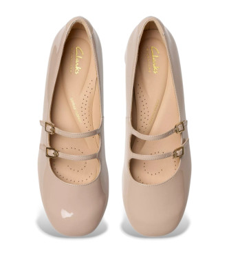 Clarks Daiss30 Shine ballerinaer i beige lder