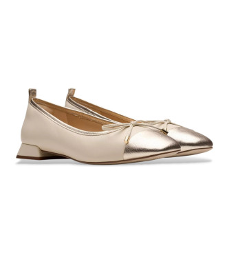 Clarks Ubree15 Poppy beige leather ballerina pumps