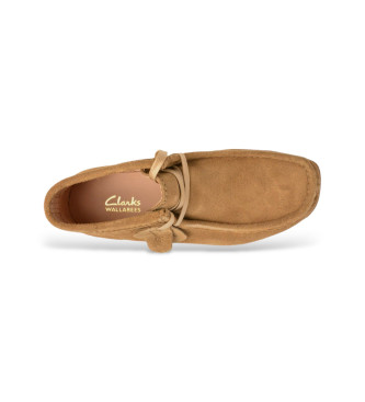 Clarks Stivaletti in pelle marrone Wallabeeevobt