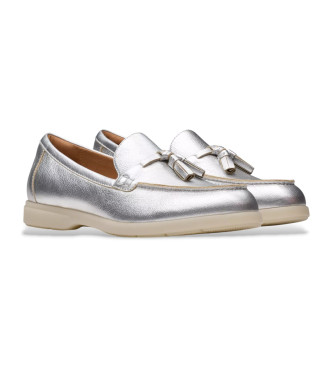 Clarks Srebrne skórzane mokasyny Narini Edge