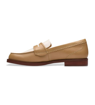 Clarks Usnjeni mokasini Straven Edge v sivkasti barvi