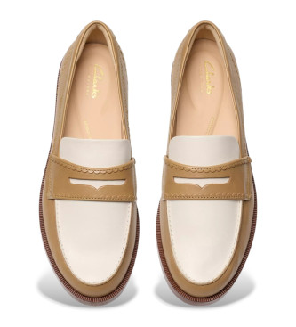 Clarks Usnjeni mokasini Straven Edge v sivkasti barvi