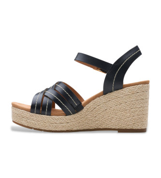 Clarks Sabina Riemchensandalen aus Leder schwarz