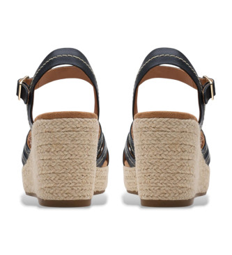 Clarks Sabina Riemchensandalen aus Leder schwarz