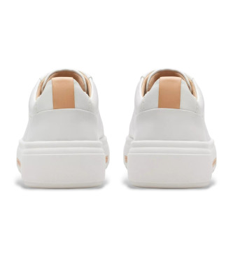 Clarks Hollyhock Walk usnjeni čevlji beli