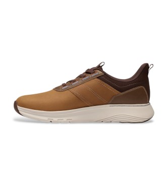 Clarks Usnjene športne copate Motion Trek LX brown
