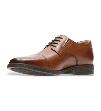 Clarks Tilden Cap brown leather shoes