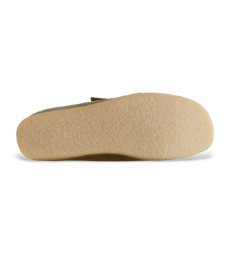 Clarks Wallabee beige leather shoes