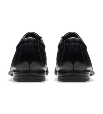 Clarks Howard Cap Usnjeni čevlji črne barve