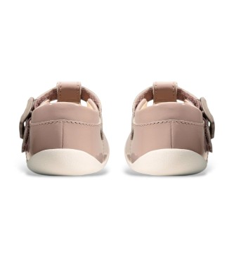 Clarks Roamer Star T pink shoes