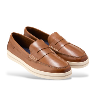 Cole Haan Brązowe skórzane mokasyny Pinch Long Weekender