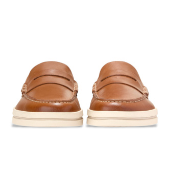 Cole Haan Brązowe skórzane mokasyny Pinch Long Weekender