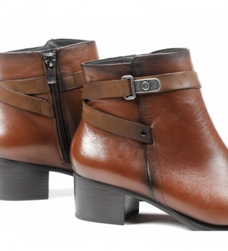 Dorking by Fluchos Alegria Brown leather ankle boots