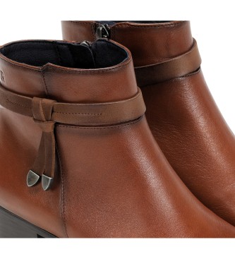 Dorking by Fluchos Brown leather ankle boots D8889