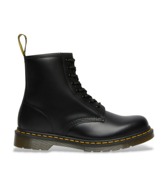 Dr Martens 1460 gladki usnjeni škornji črne barve