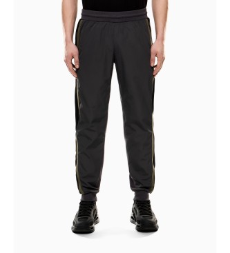 EA7 Pantaln Train Athletic gris