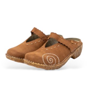 El Naturalista Sabots en cuir Ng96 Yggdrasil marron clair