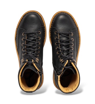 El Naturalista Volcano Black Leather Ankle Boots N5572