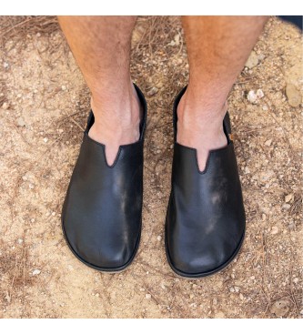 El Naturalista Usnjeni čevlji N5673 black