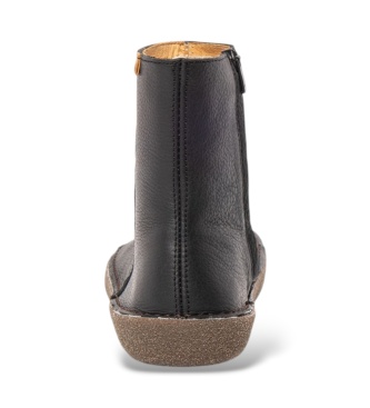 El Naturalista Tami Black Leather Ankle Boots N6063