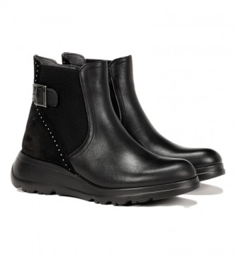 Fluchos Mellea black leather ankle boots