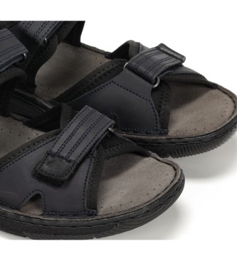 Fluchos Keops Usnjene sandale črne barve