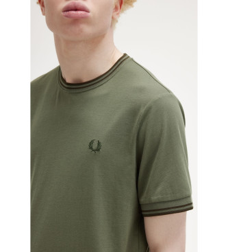 Fred Perry T-shirt verde con doppia riga