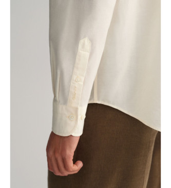 Gant Vit skjorta i krmfrgad siden och bomull med avslappnad passform