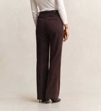 Gant Elegantne hlače Slim Fit, zvonaste, temno rjave barve