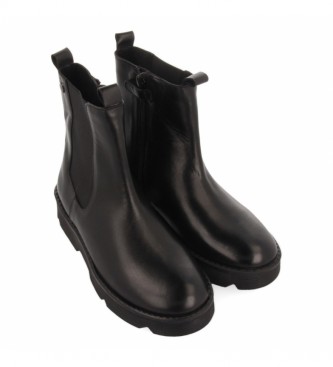Gioseppo Kikuyu black leather boots
