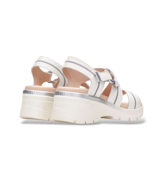 Hispanitas Sand�lias em pele clara em branco