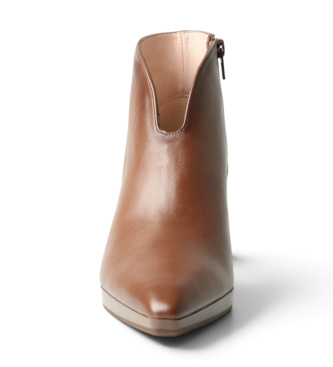 Hispanitas Atlanta Leather Ankle Boots in Brown