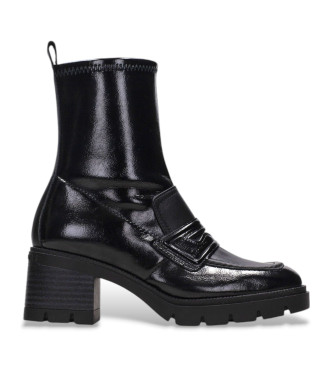 Hispanitas Leather ankle boots with black track sole