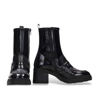 Hispanitas Leather ankle boots with black track sole