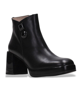 Hispanitas Leather ankle boots with black block heel