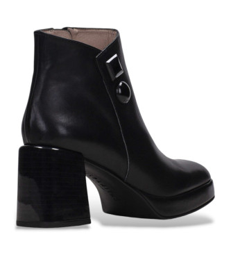 Hispanitas Leather ankle boots with black block heel