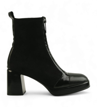 Hispanitas Botins em pele de veludo preto