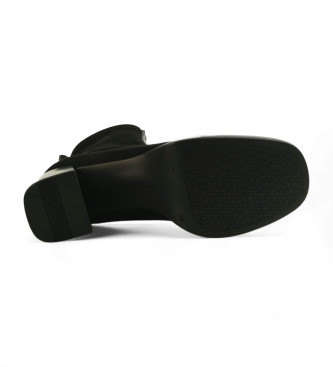 Hispanitas Botins em pele de veludo preto