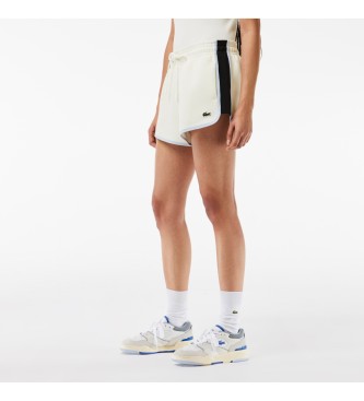 Lacoste Off-white shorts med kontrastsmmar