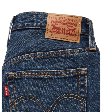 Levi's Curto 501 Azul a meio da coxa