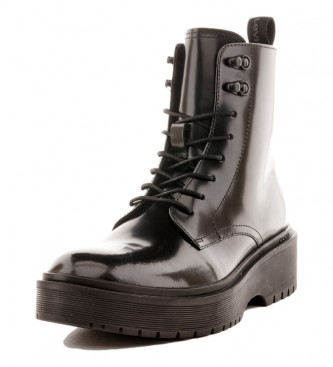 Levi's Bria black leather boots