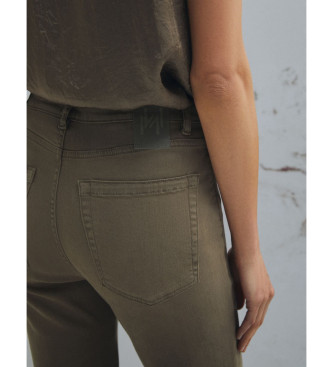 Marella Cal�as largas Mlmronco castanho