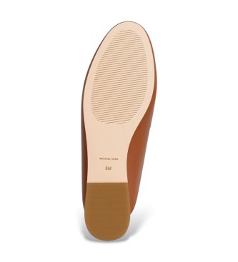 Michael Kors Zuecos Mckenzie de piel con logotipo marrón