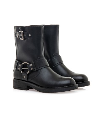 Mustang Brunei Ankle Boots Black